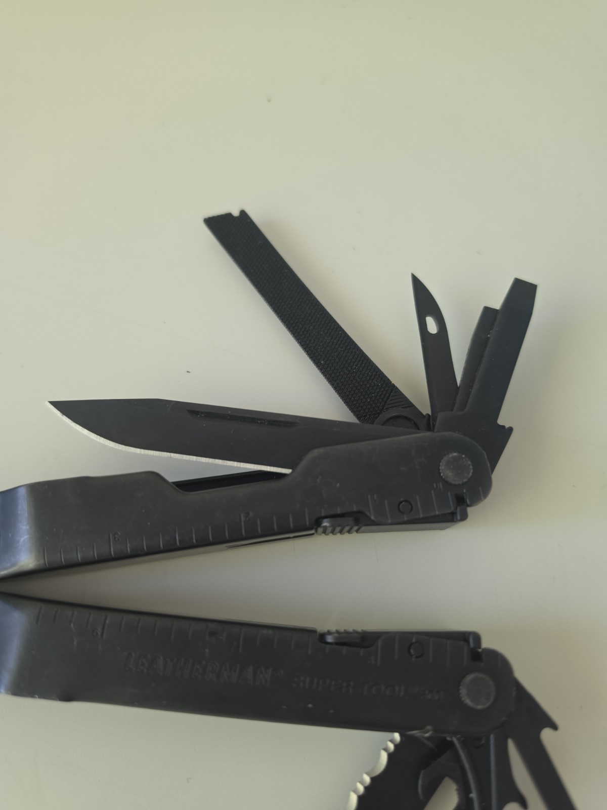 Leatherman Super Tool 300 Multi-tool Pliers! BLACK OXIDE!