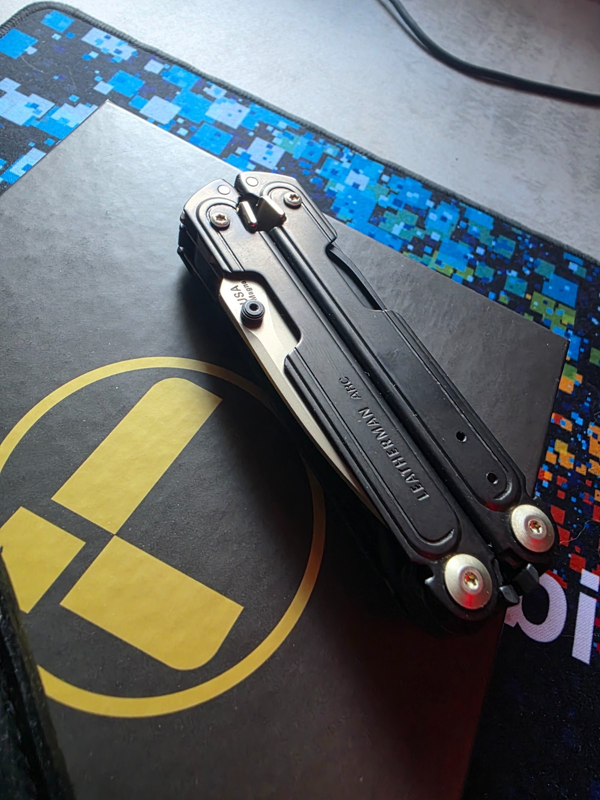 leatherman arc obsidian – magnacut