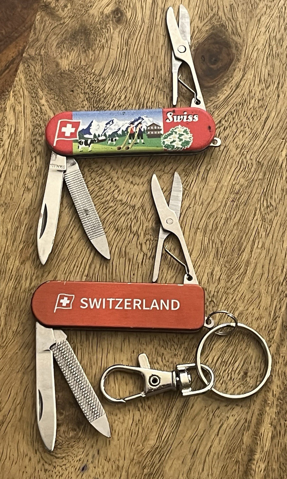 Generic “Switzerland” Inscription Multi Tool Keychain TSA Confiscated Lot Of 2