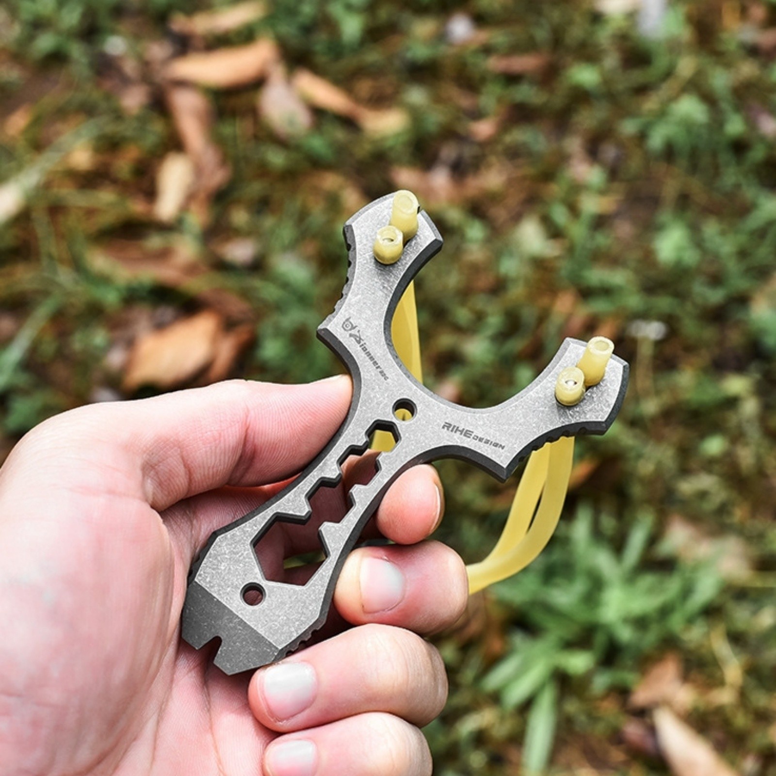 Titanium Alloy Slingshot EDC Multi Tool Outdoor Catapult Portable Lightweight