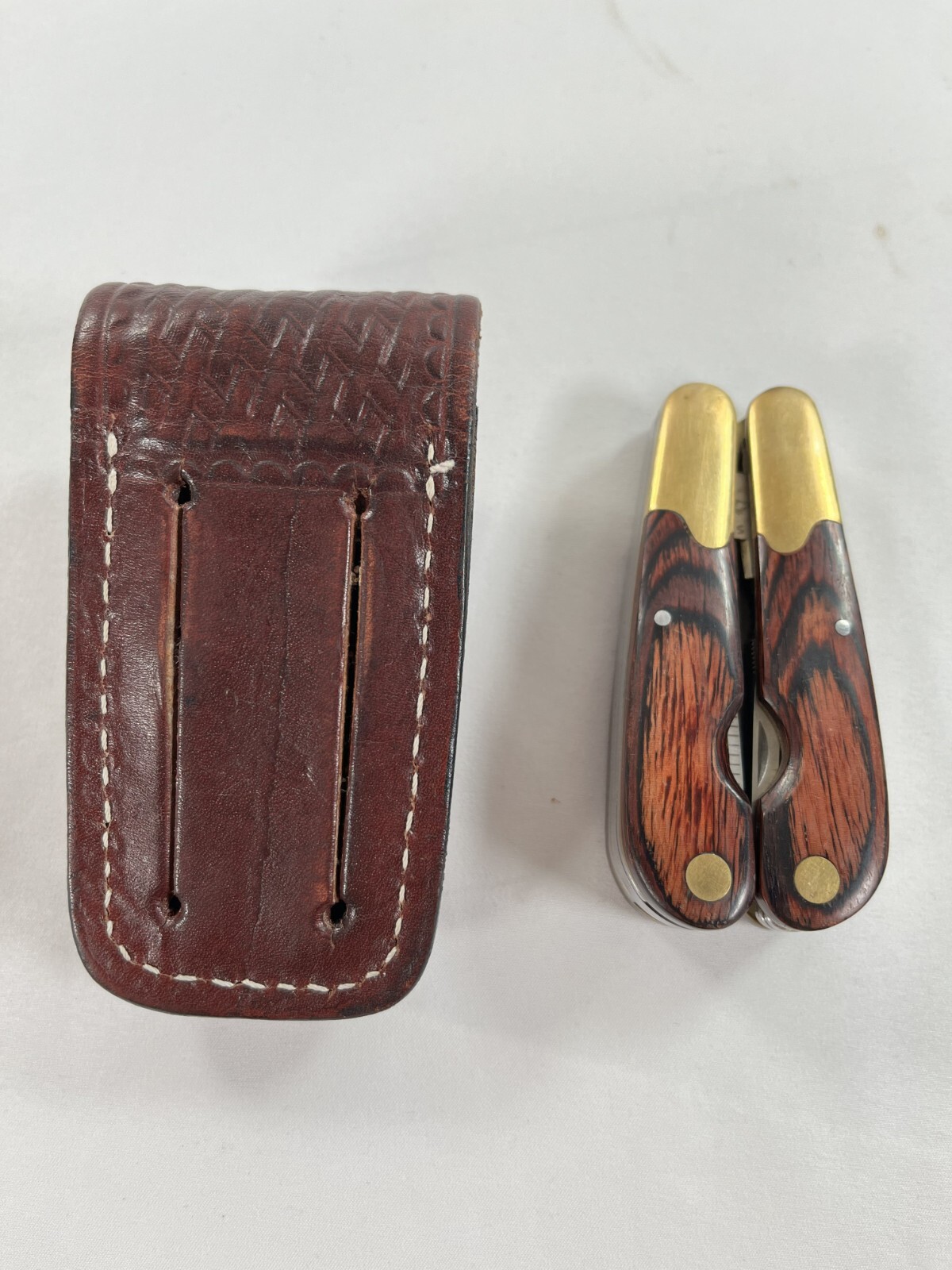 Husky Limited Edition 25th Anniversary Multi Tool with Brown Leather Holster