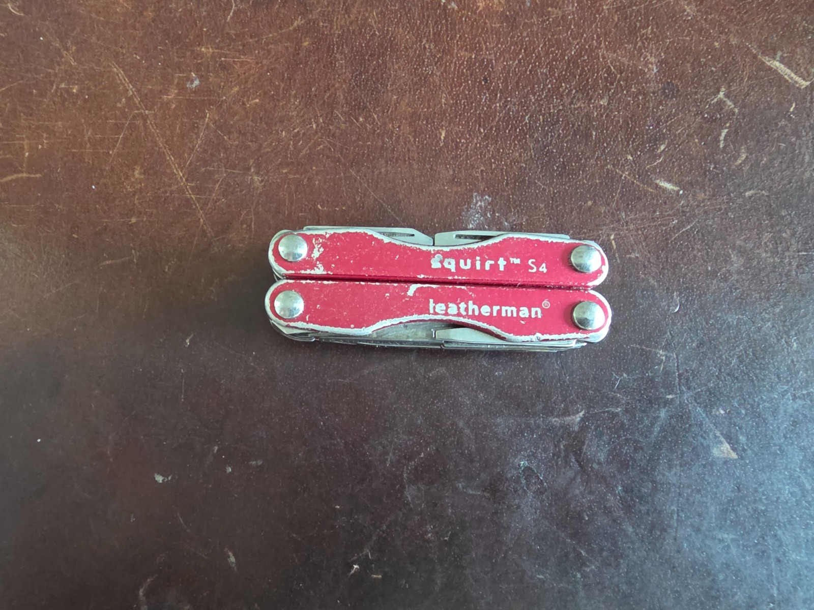 Leatherman Squirt S4 Red Multitool Keychain Good Condition 069h