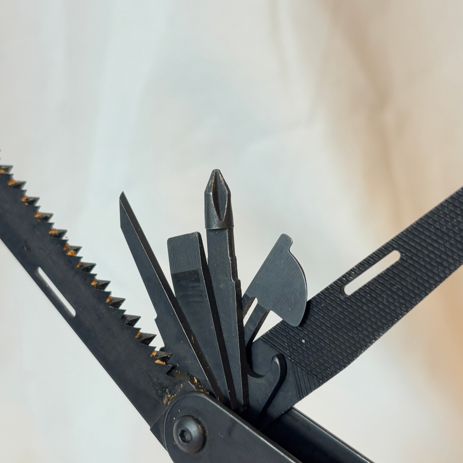SOG Powerlock Multitool With Sheath