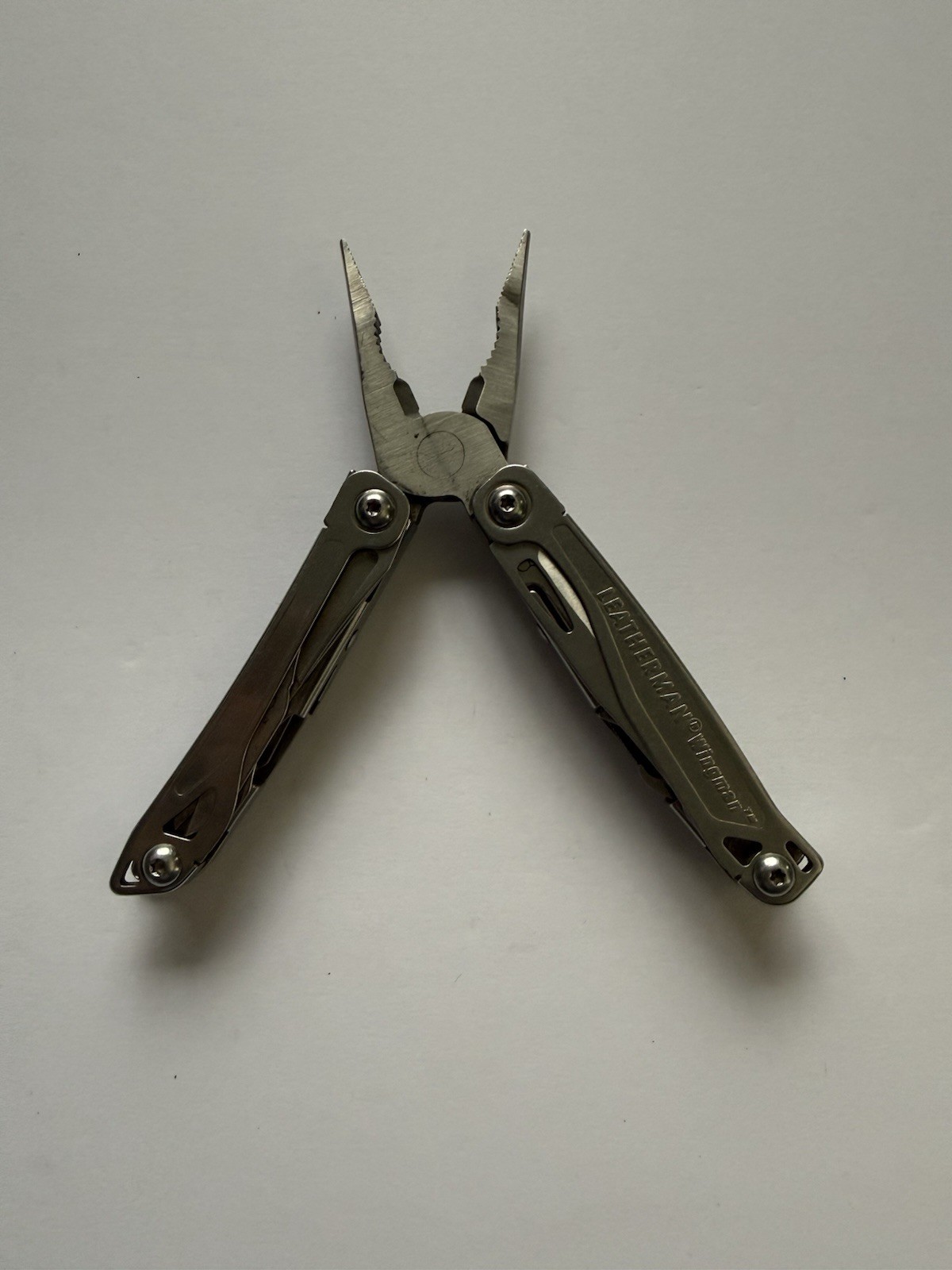 LEATHERMAN WINGMAN MULTI-TOOL! FAST SHIPPING! USED