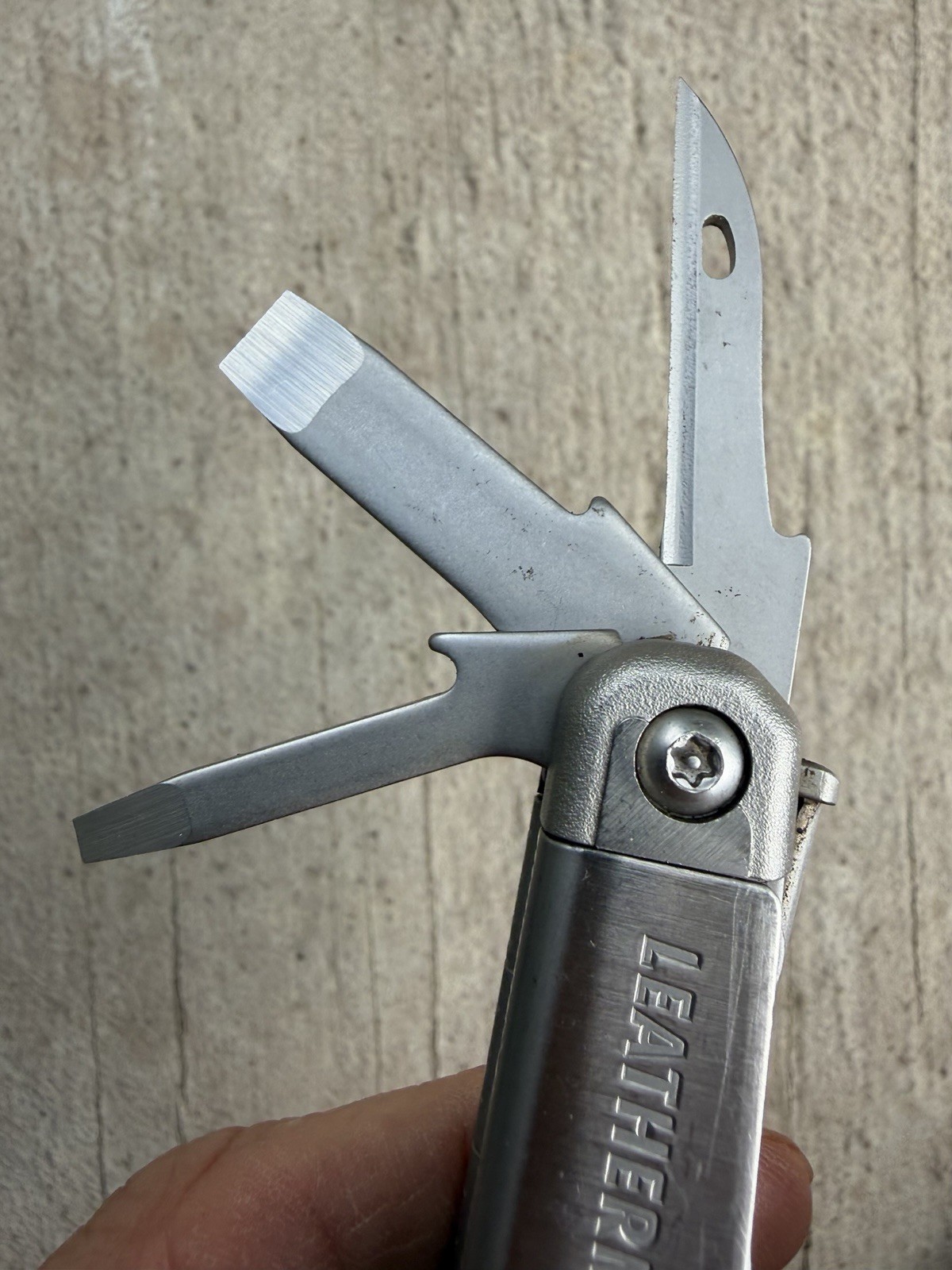 LEATHERMAN SURGE MULTI-TOOL IN BLACK NYLON SHEATH, EXCELLENT OVERALL USED!