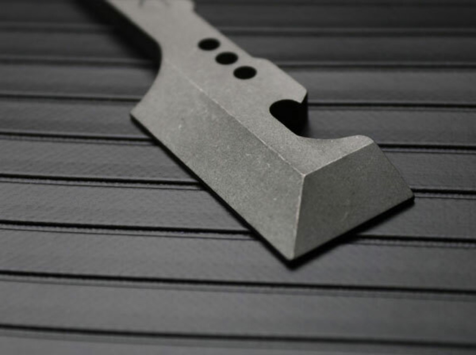 EDC Titanium Alloy Multifunctional Outdoor Tools Corrosion Resistant Lightweight