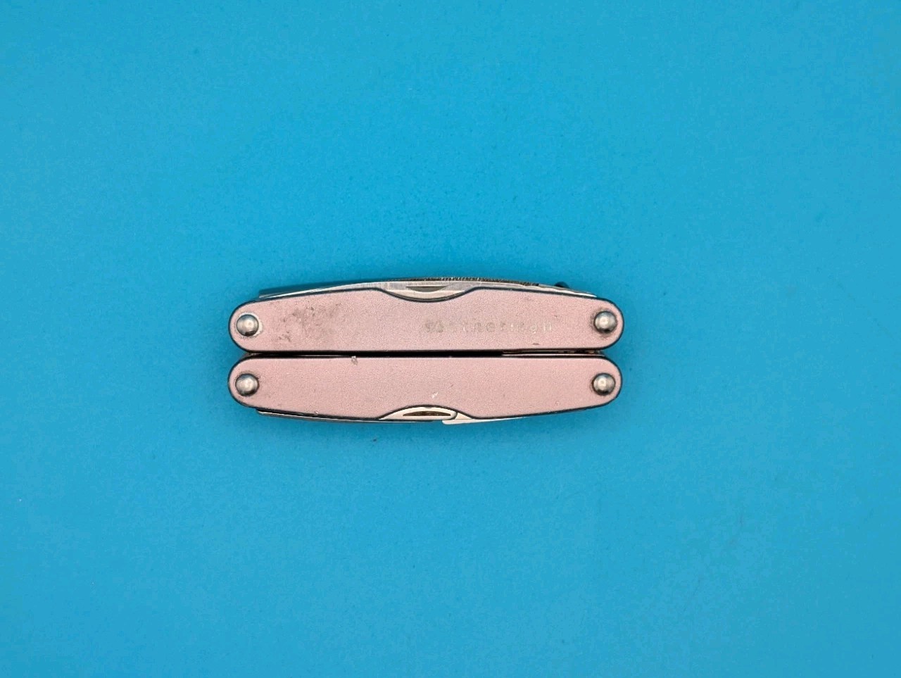 Retired Leatherman Juice PRO Gray Multi-tool! RARE!