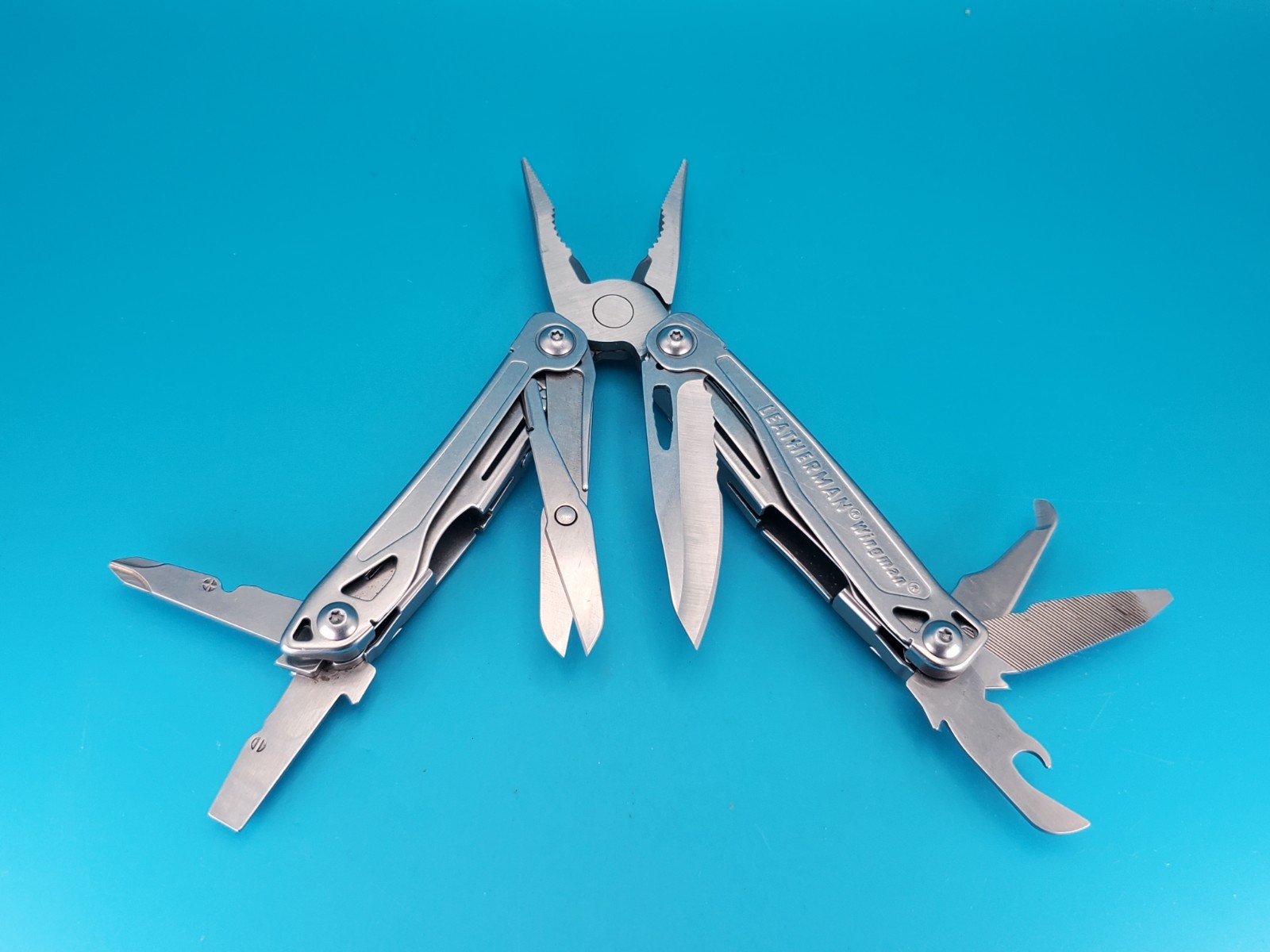 LEATHERMAN WINGMAN MULTI-TOOL! FAST SHIPPING!