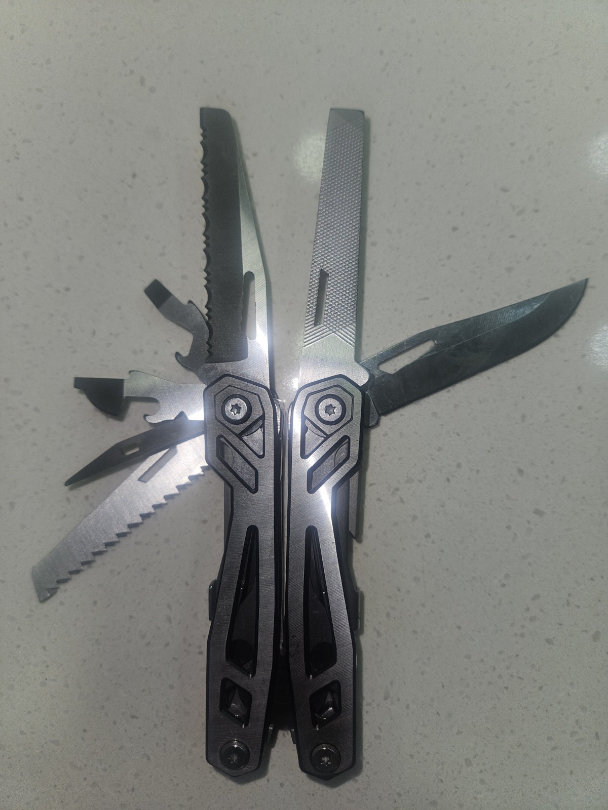 Mossy Oak 19-in-1 Stainless Steel Folding Pocket Survival Multi-Tool