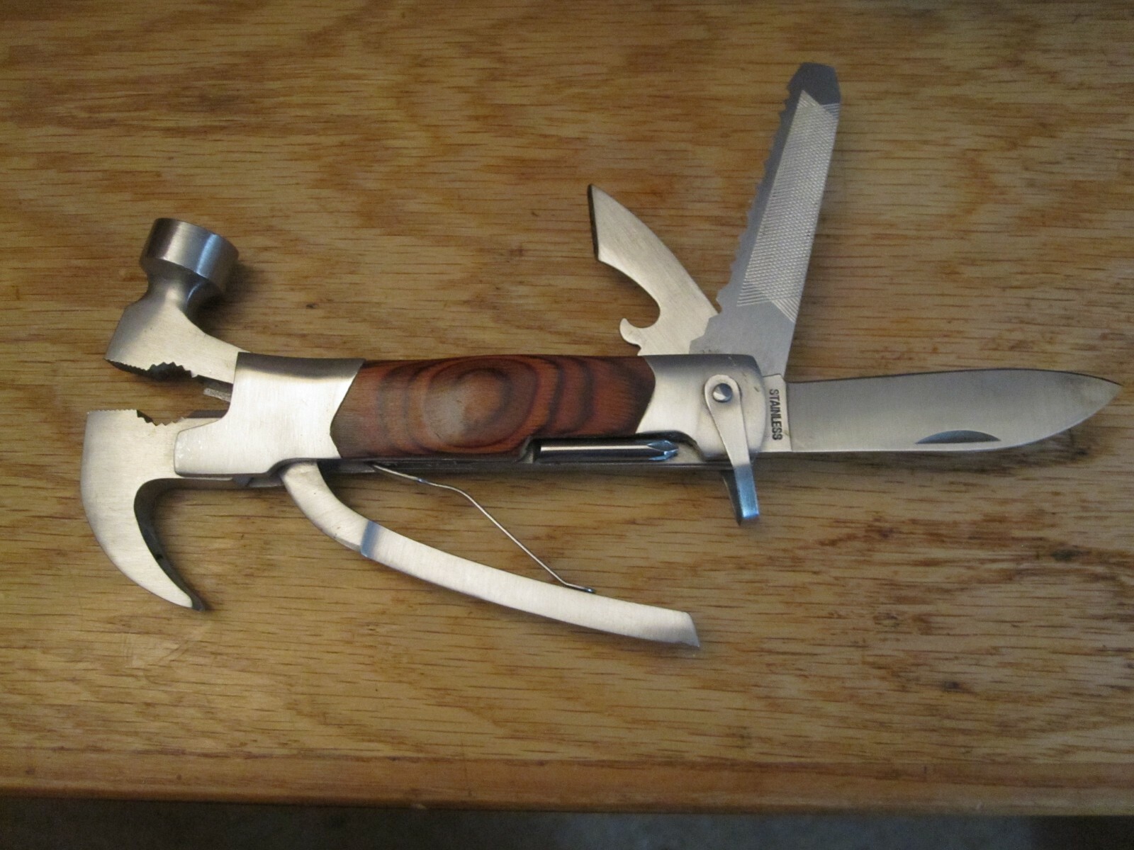 Sheffield THE HAMMER 14-in-1 Multitool Knife Pliers Screwdriver Wire Cutter Claw