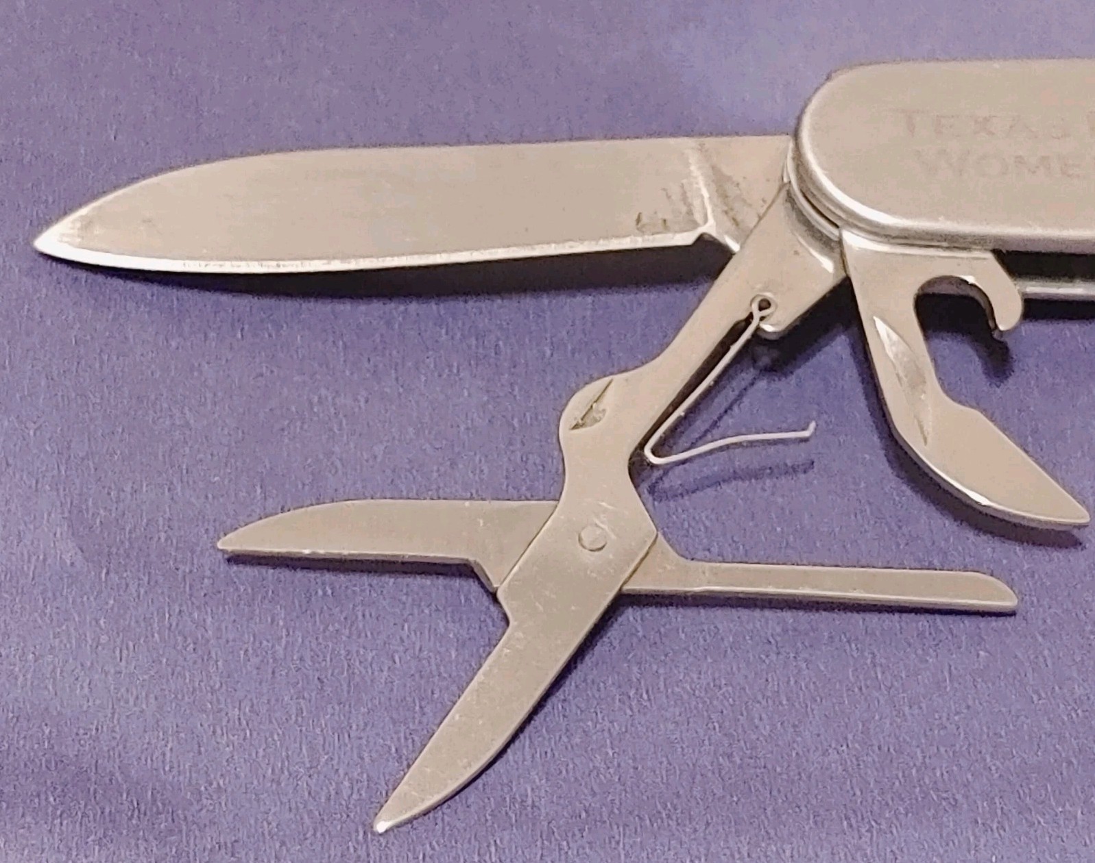 8 Function Stainless Steel Multitool Pocket Knife TX Rangers Women’s Club