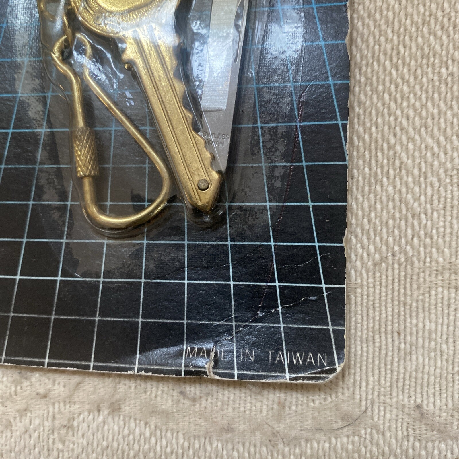 Vintage Cobra Folding Knife KEY SHAPED Key chain Small 2″ Blade New Old Stock