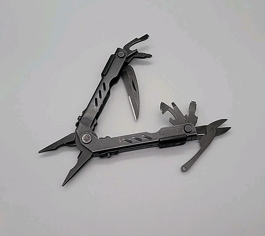 Gerber MP400 Multi Tool Multi-Plier Compact Sport – Black – Pliers, Knife