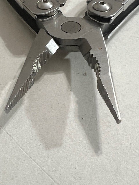 Leatherman Sidekick Multi-Tool Stainless Pliers , Saw Knife broken – See photos