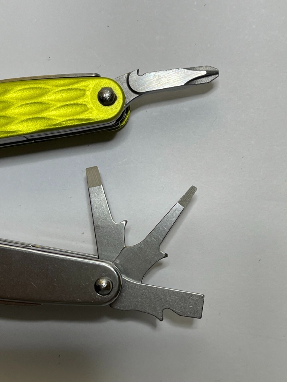Leatherman Juice XE6 Multi-Tool Moss Green (831931) – New in box