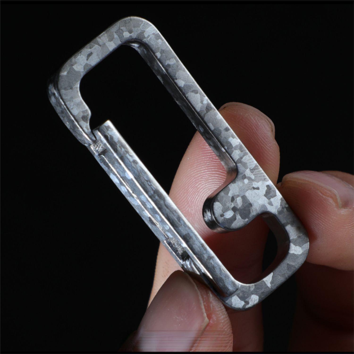 1PC EDC Titanium Carabiner Keychain Clip Car Key Chain Key Ring Holder Organizer