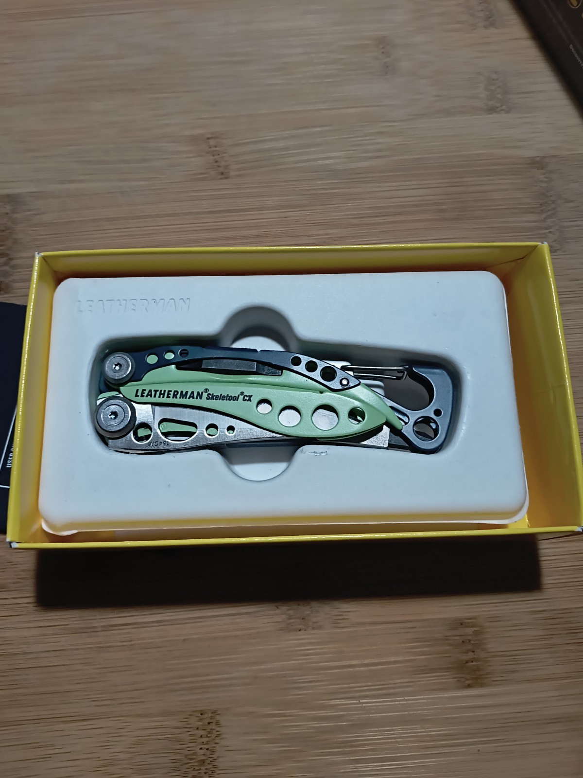 Leatherman Skeletool CX Multi-Tool Color Verdant 833121