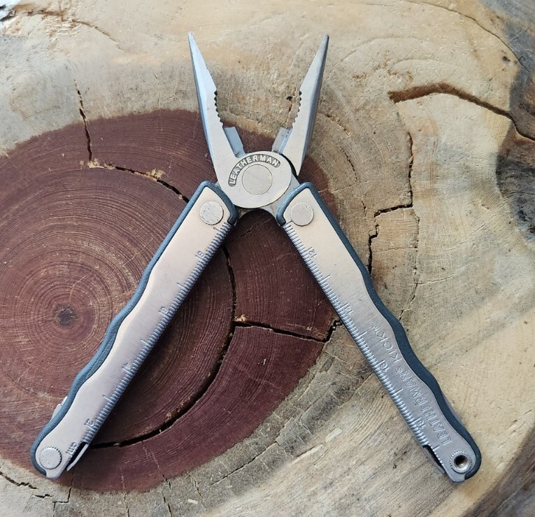 Leatherman KICK Multi Tool Multitool Knife – Great Condition – P26