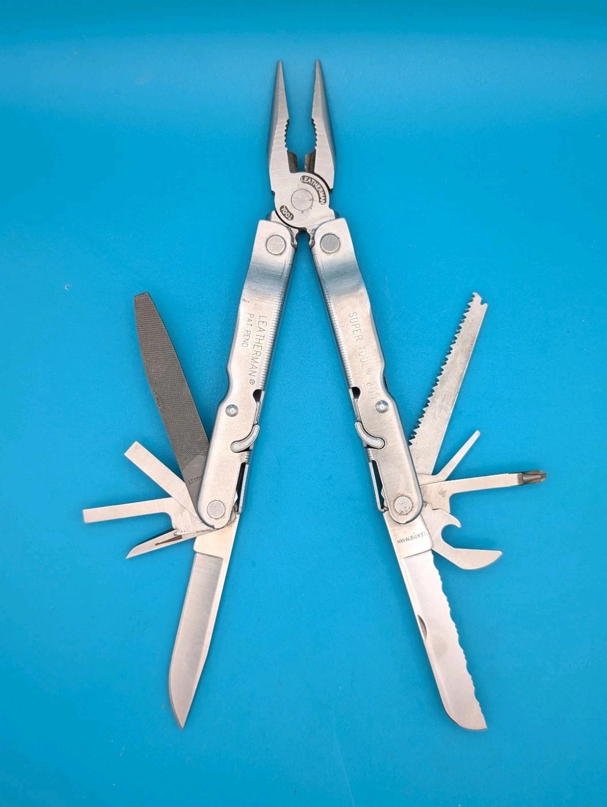 Vintage LEATHERMAN Super TOOL 200 Multi Tool! 08/02 Date Stamp!
