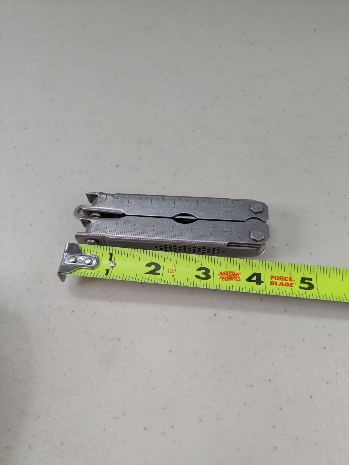 SOG Paratool Multi-Tool USA Survival Knife Pliers Multiple Blades