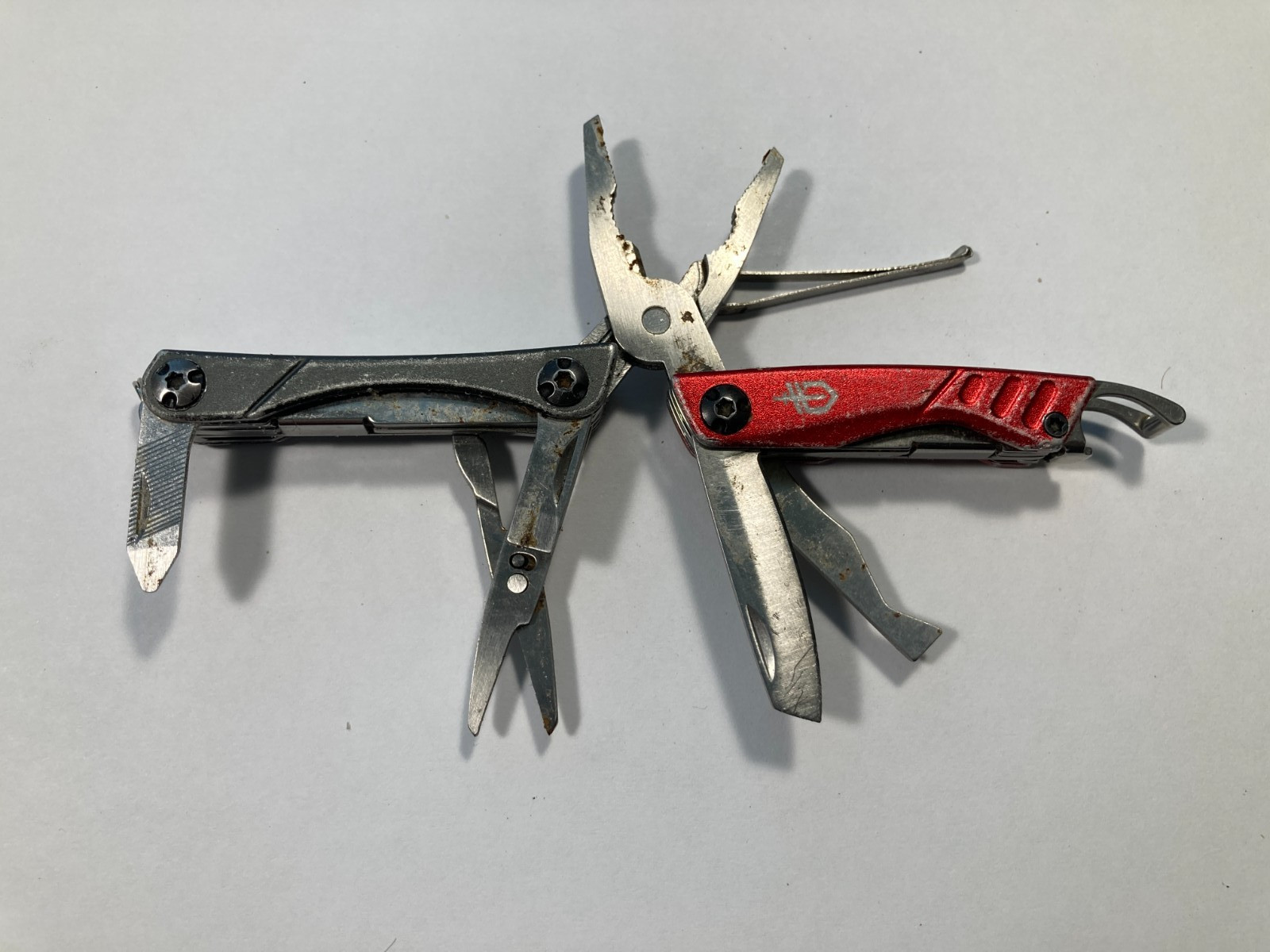 Gerber Dime Mini Multi-Tool, Knife, Pliers, Scissors, Red (B)