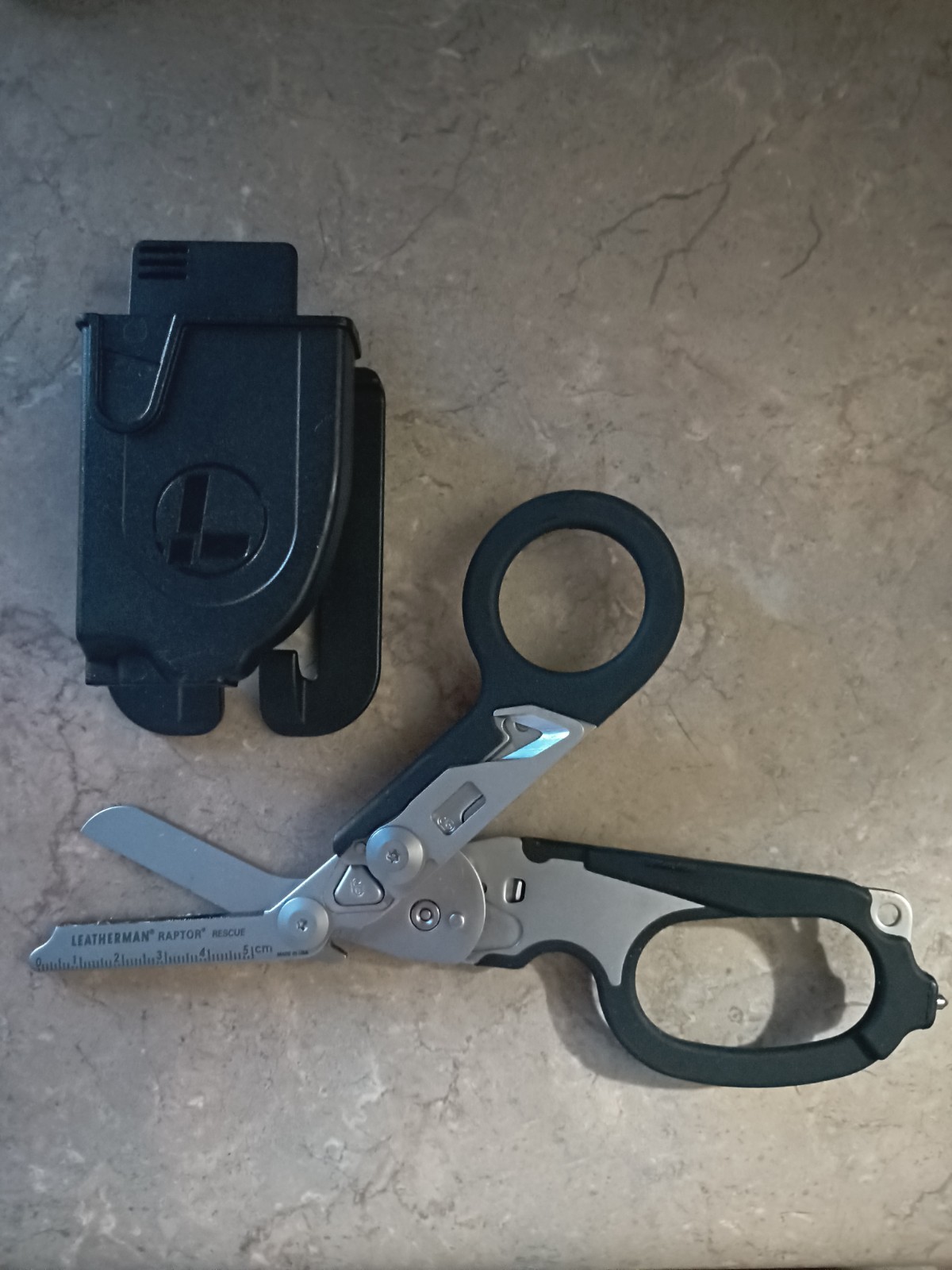 Leatherman Raptor Shears Black Folding Medical Scissors With Holster