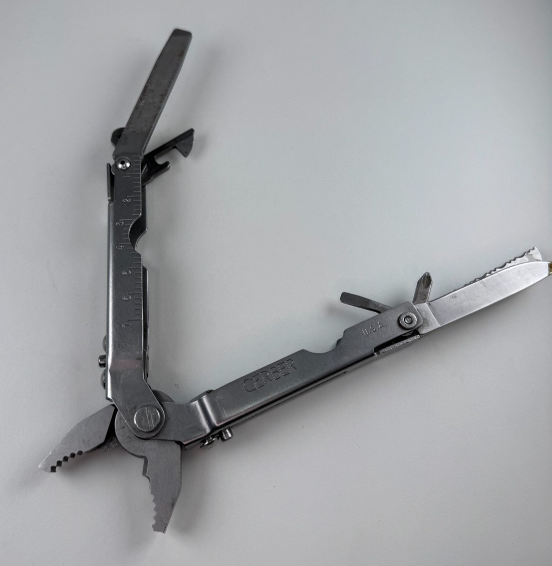 Gerber MP600 Utility Multi-Tool Needle Nose Bluntnose Pliers USA Grey Silver