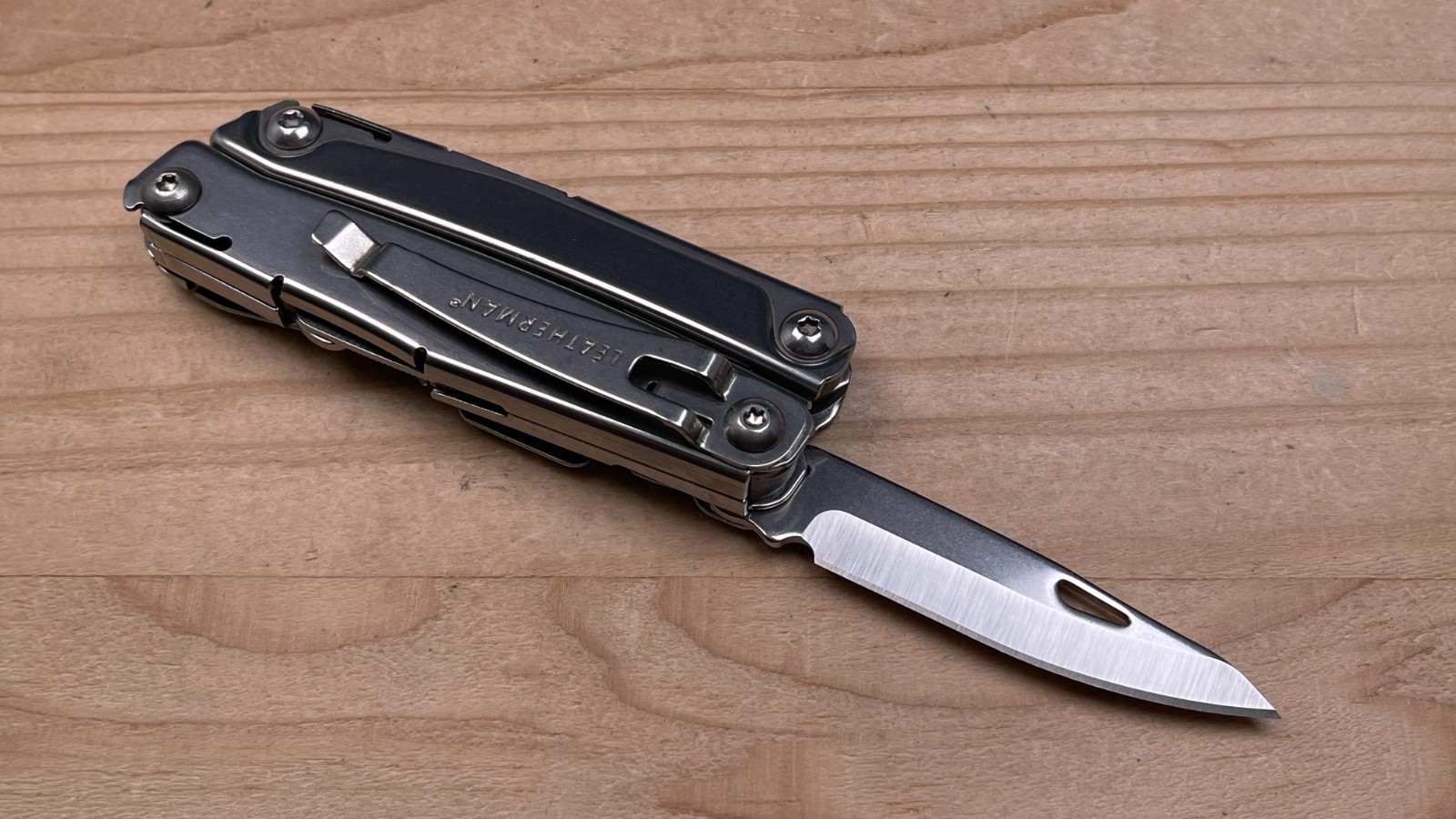 Leatherman Rev Multi‑Tool Knife – Stainless Steel w/ Pocket Clip 06/15