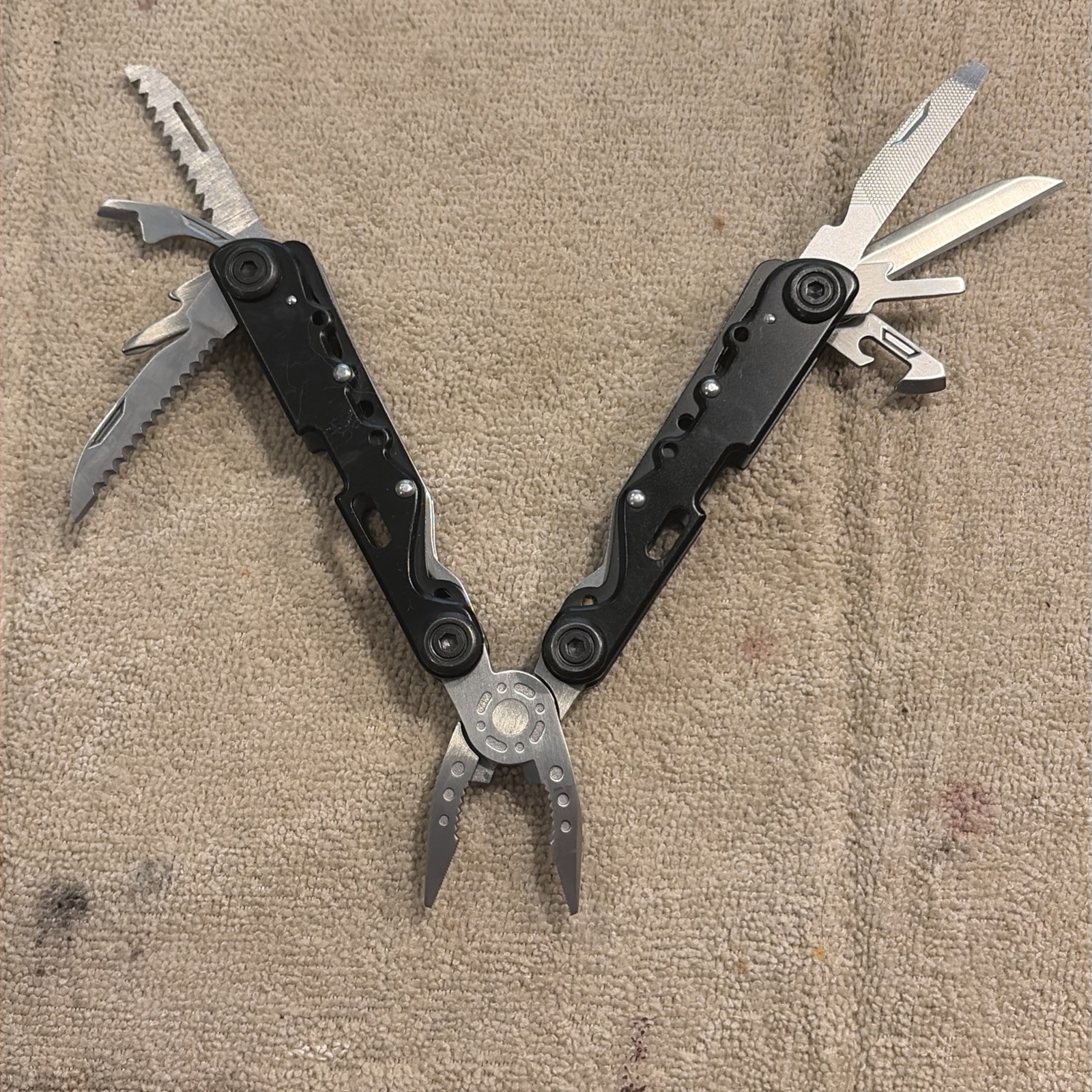 Columbia Branded Stainless Steel Multi-Tool Pliers Pocket Knife 10-in-1 EDC