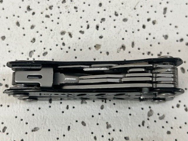 Gerber EVO Multi-Tool Discontinued Pliers Knife Saw Scissors Screwdriver Camping