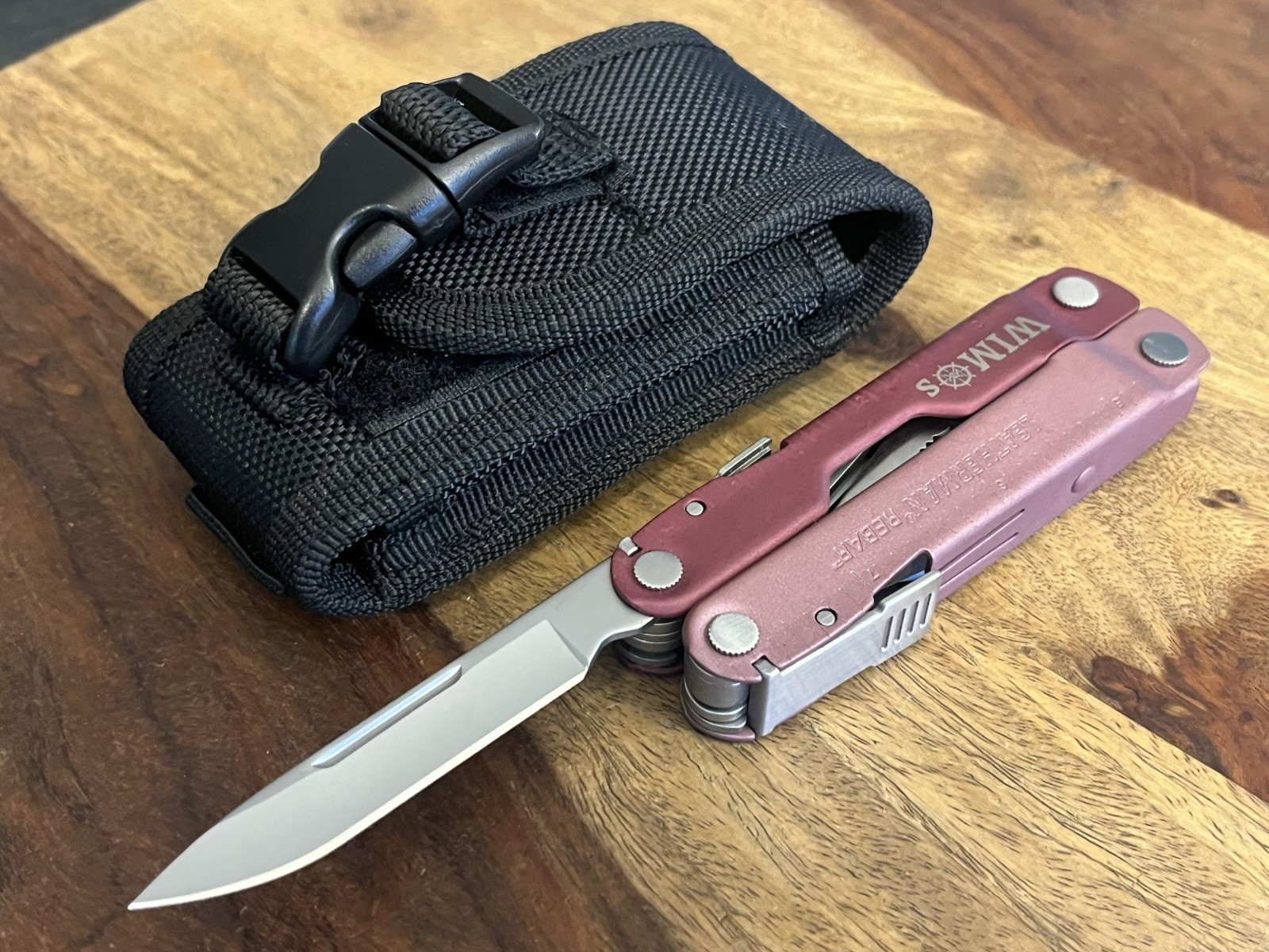 Leatherman Rebar Heathered Cranberry Multi-Tool (17-in-1) SUPER NICE!!! w/Sheath
