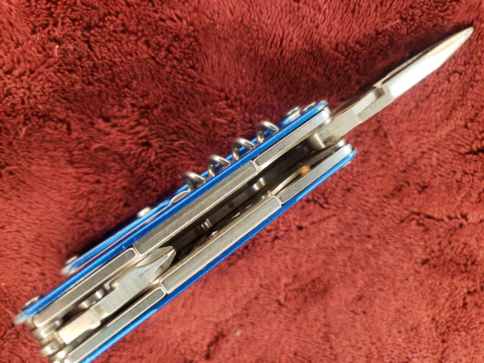 🔪 Leatherman Juice CS4 Multi-Tool Stainless Pliers Multi Tool Blue Read