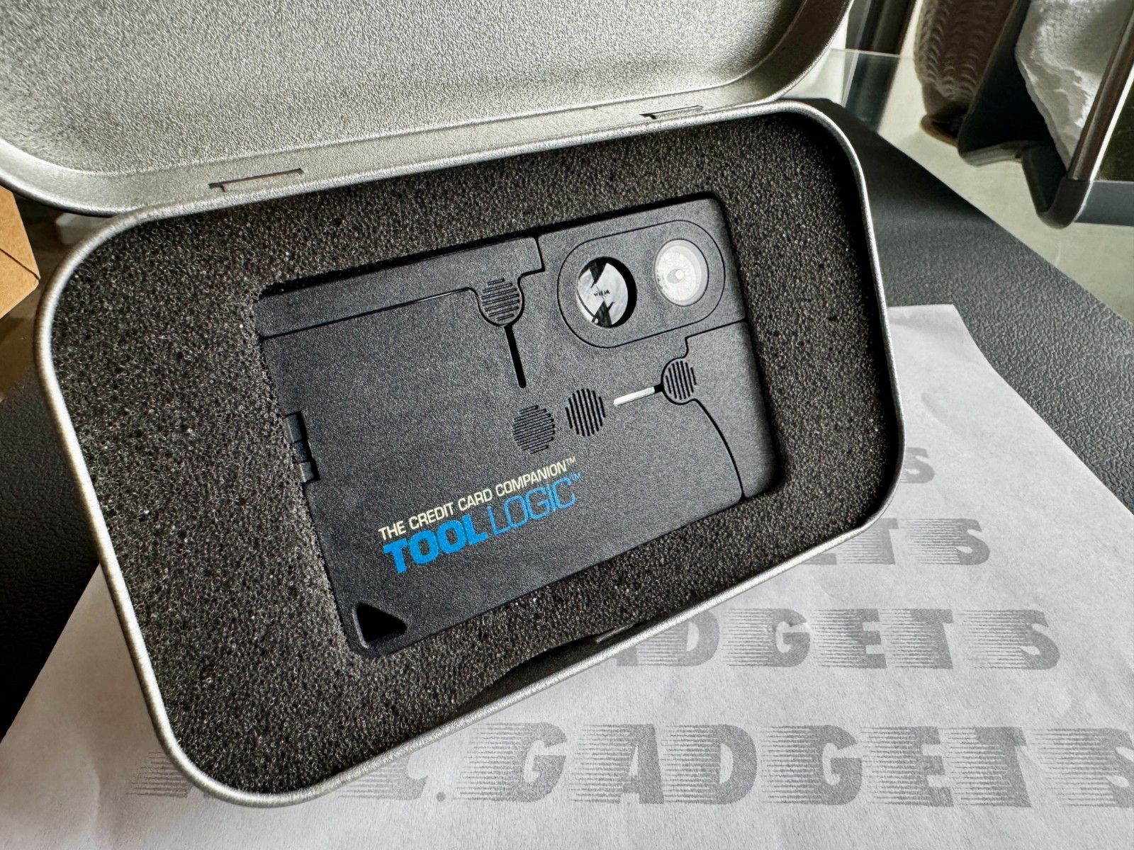 TOOL LOGIC CC1SB Credit Card Size Tool Companion w/ Case (AS-IS)