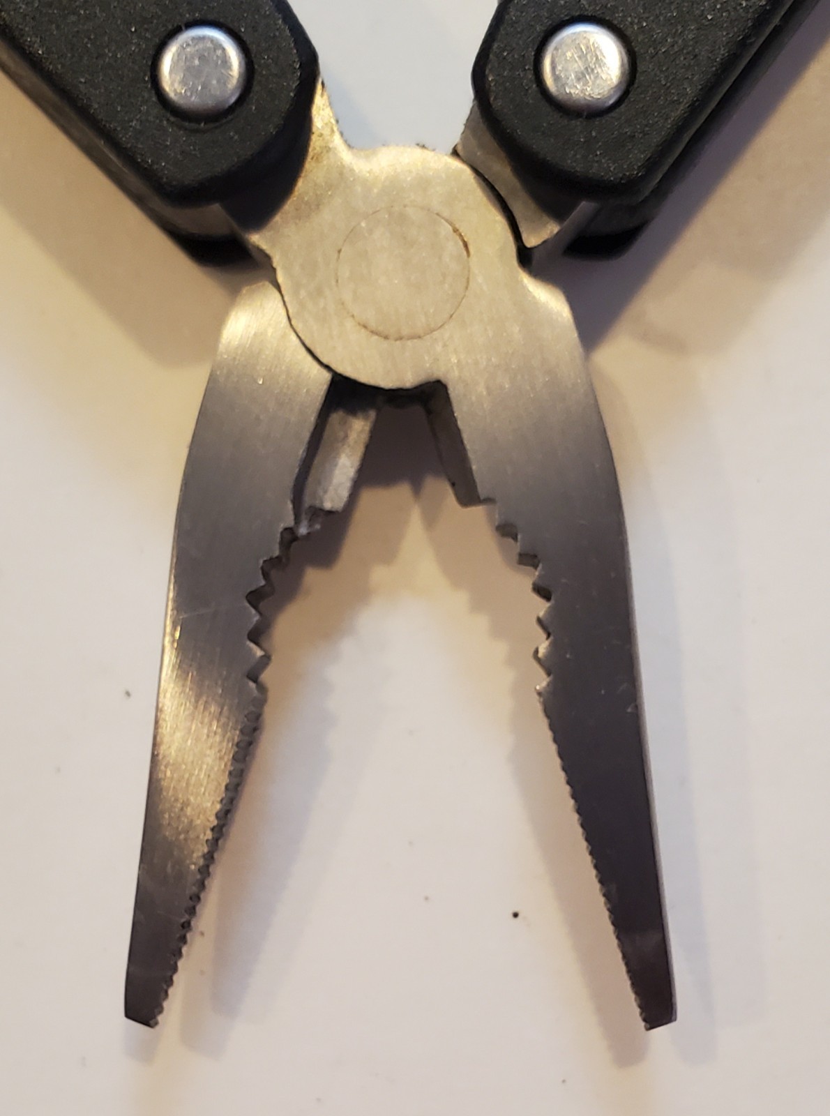 Excellent Lightly Used Stainless Steel 13 Item Multi-Tool w/Nylon Case UGC China