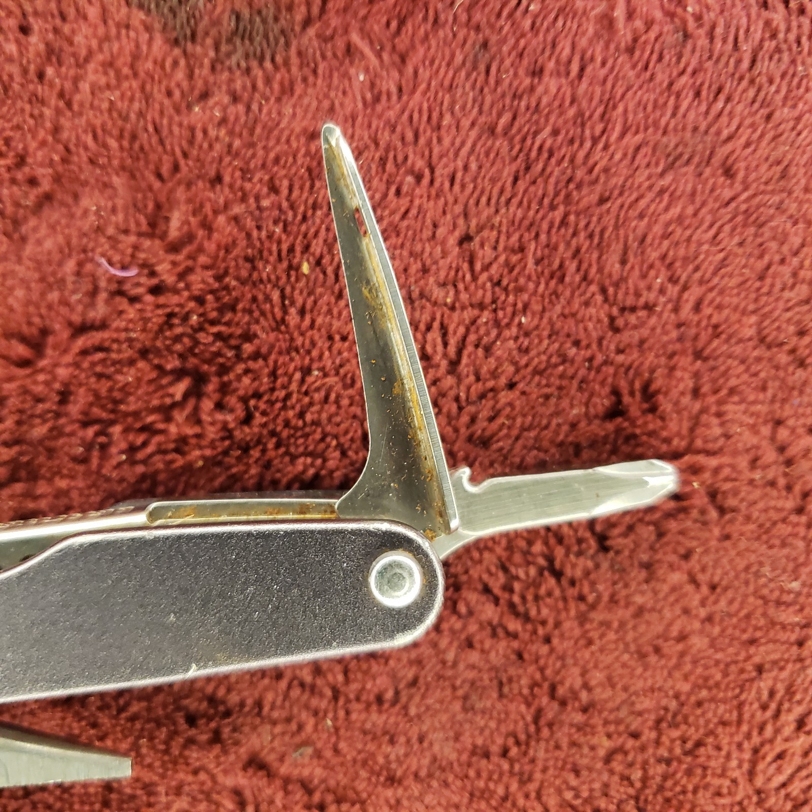 Leatherman Juice XE6 Multi-Tool Grey Retired Pliers Multi Tool read