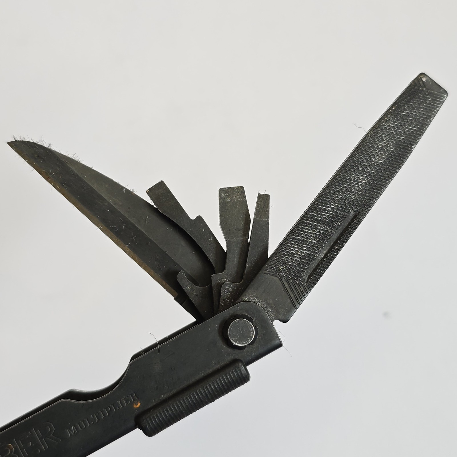 GERBER MP600 MULTI PLIERS TOOL KNIFE STAINLESS STEEL BLACK OXIDE & SHEATH