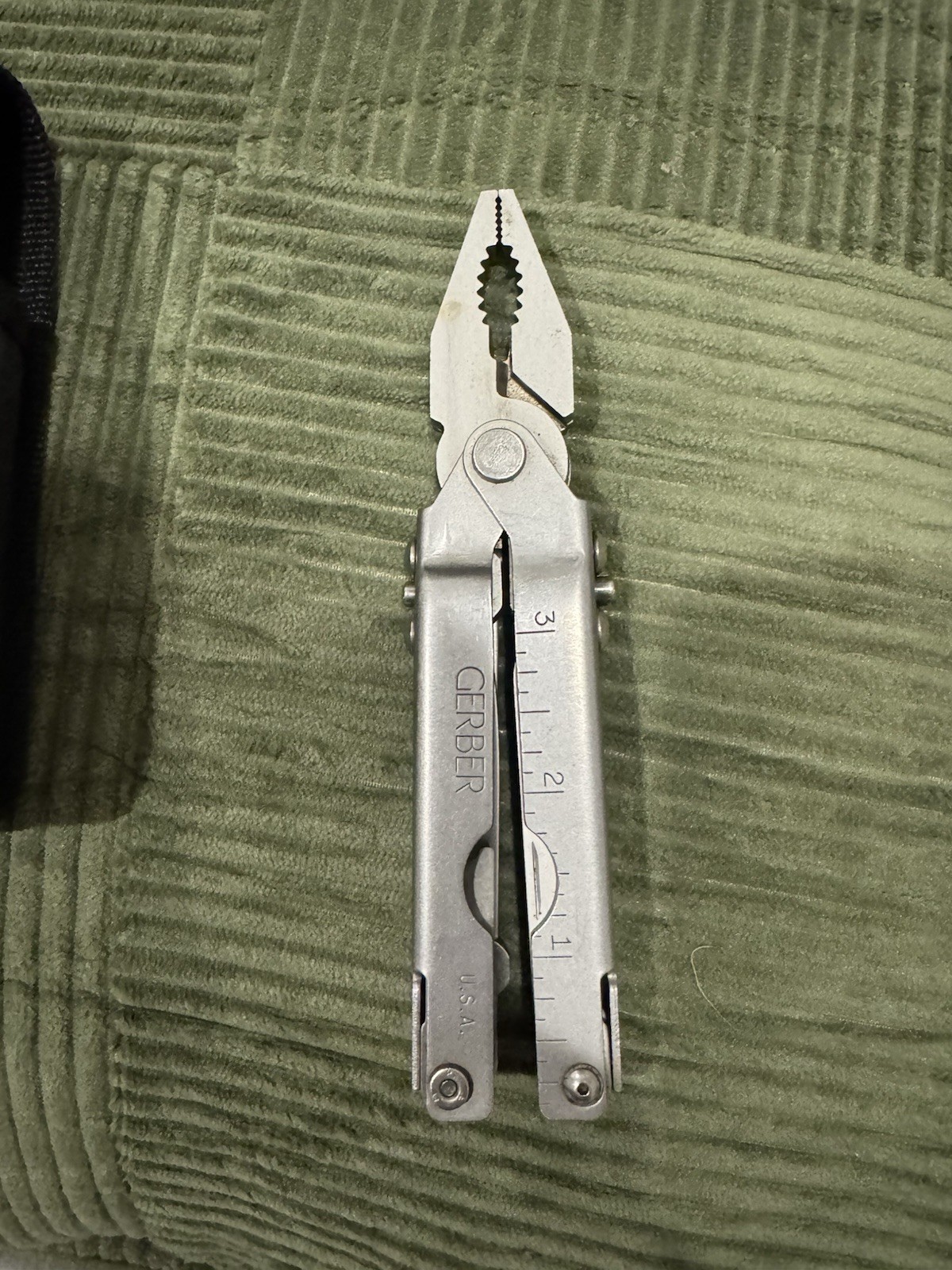 Gerber Stainless Steel Multi-Tool Plier Ruler Silver with Sheath