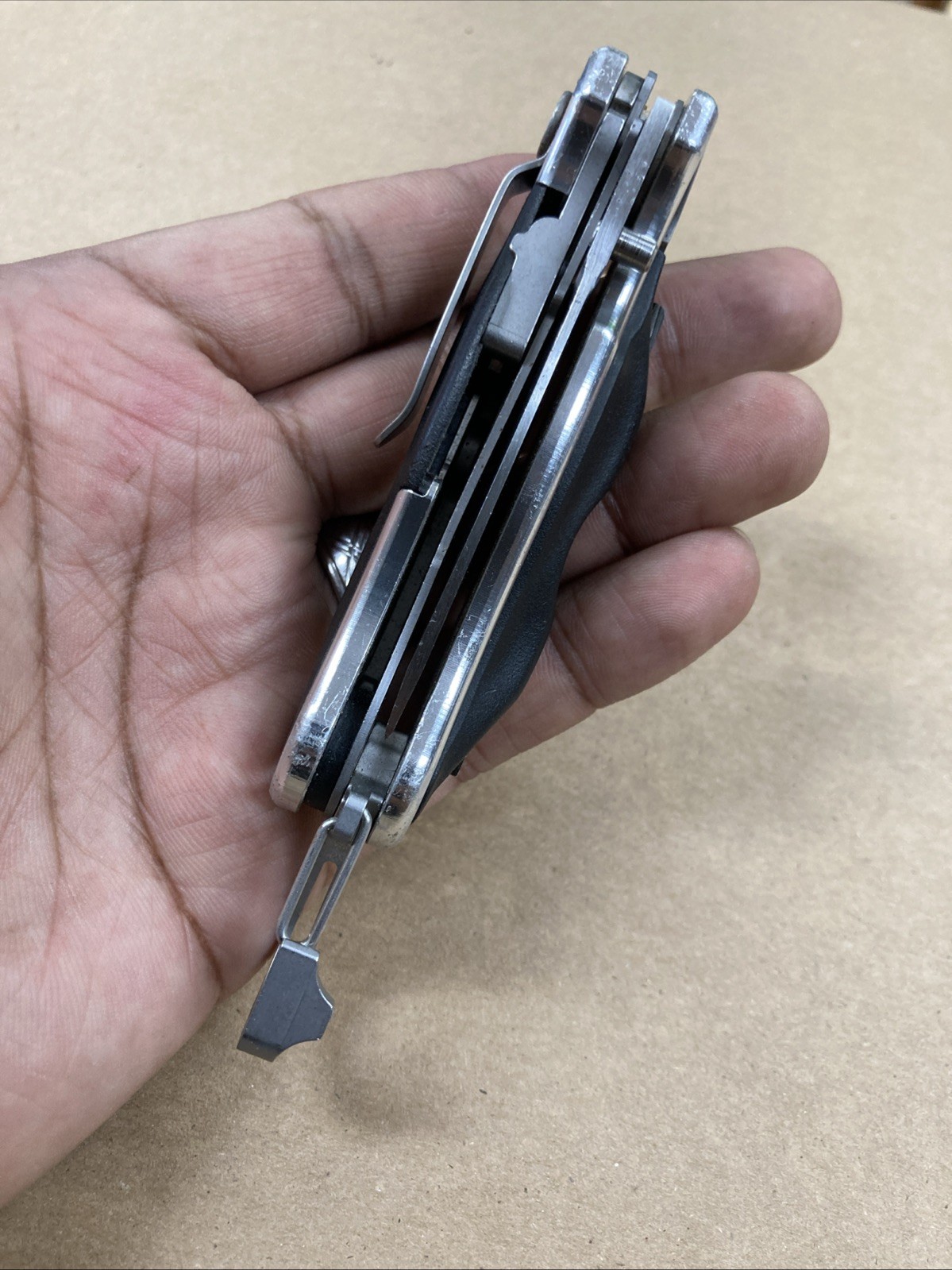 Leatherman K502X Multitool knife Folding Blade Screwdriver Bits Carabiner
