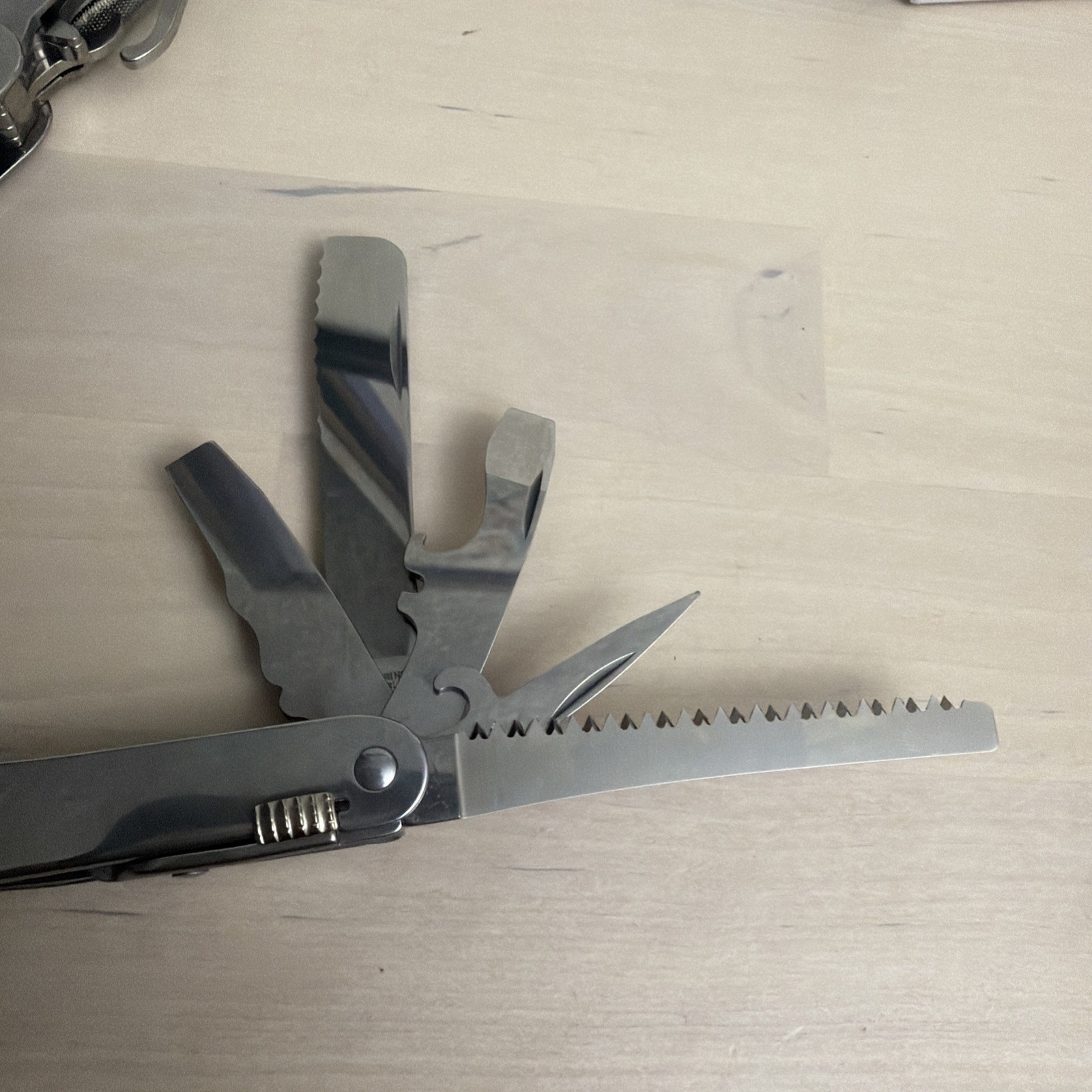 Multi Tool 24 Function Swiss Made with Locking Blade L Pouch Victorinox