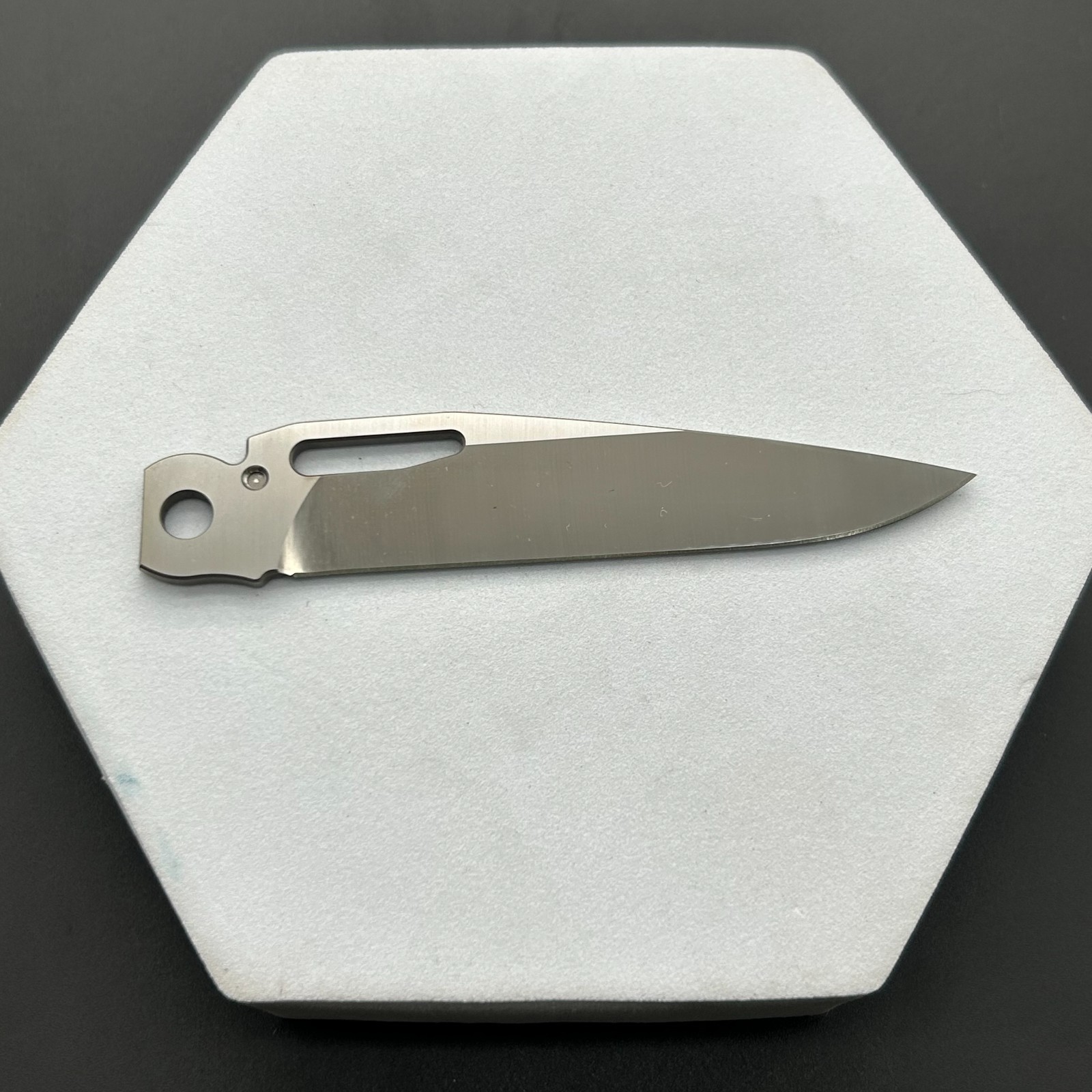 BOHLER M390 Replacement Blade for Leatherman SURGE – 60-62HRC