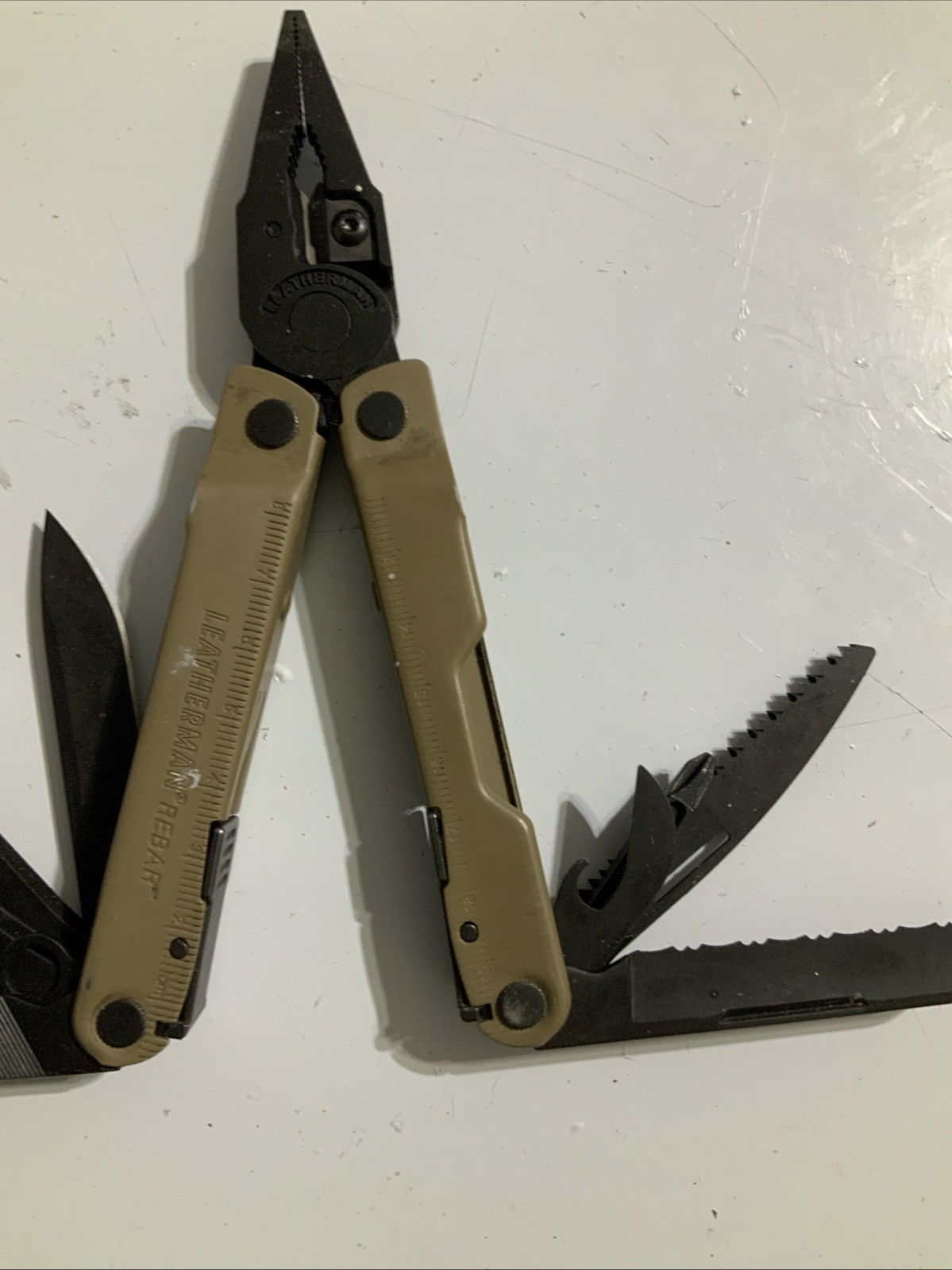 Leatherman Rebar Multitool with Replaceable Wire Cutters Coyote Tan – V19