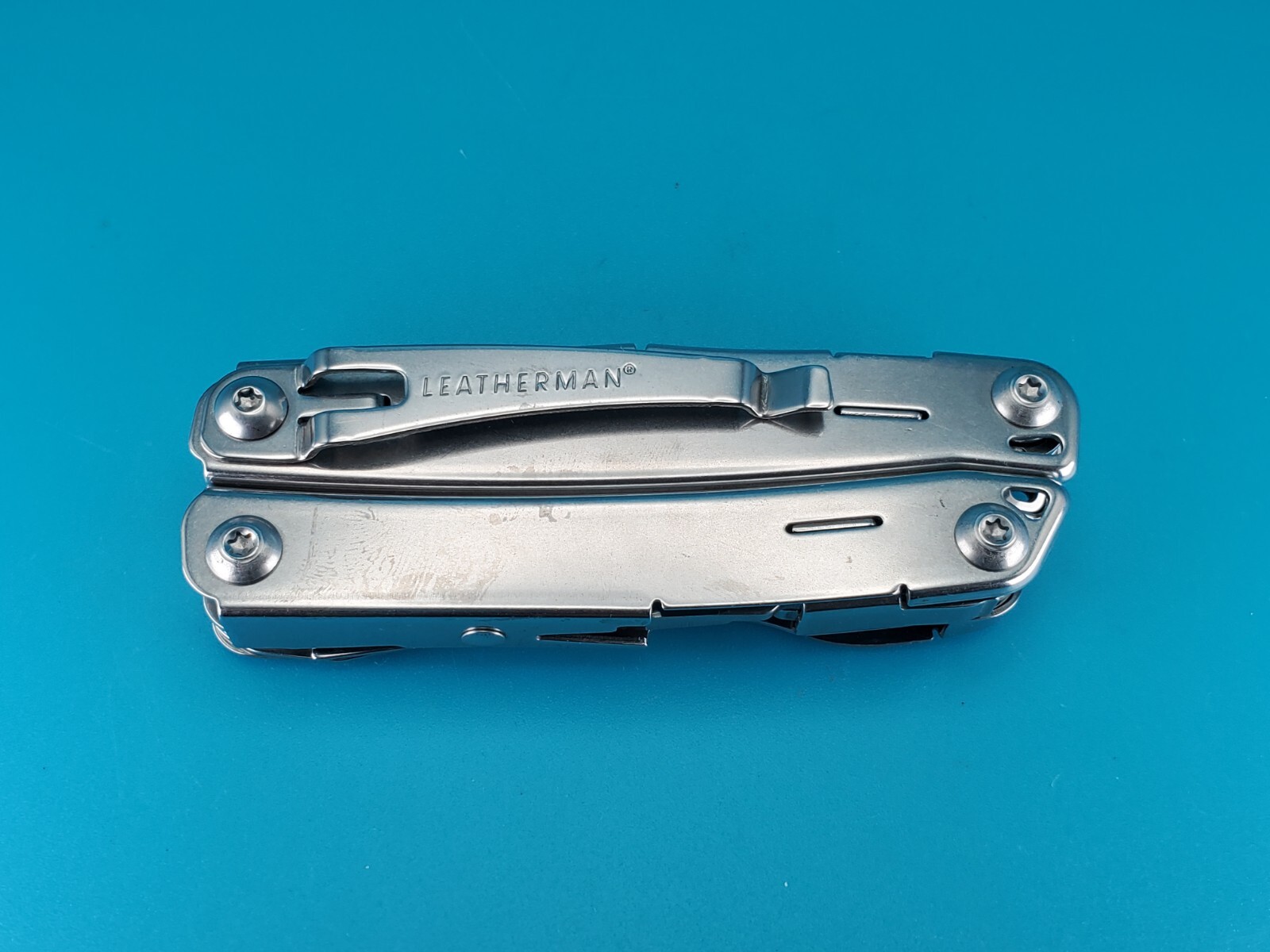 LEATHERMAN WINGMAN MULTI-TOOL! FAST SHIPPING!