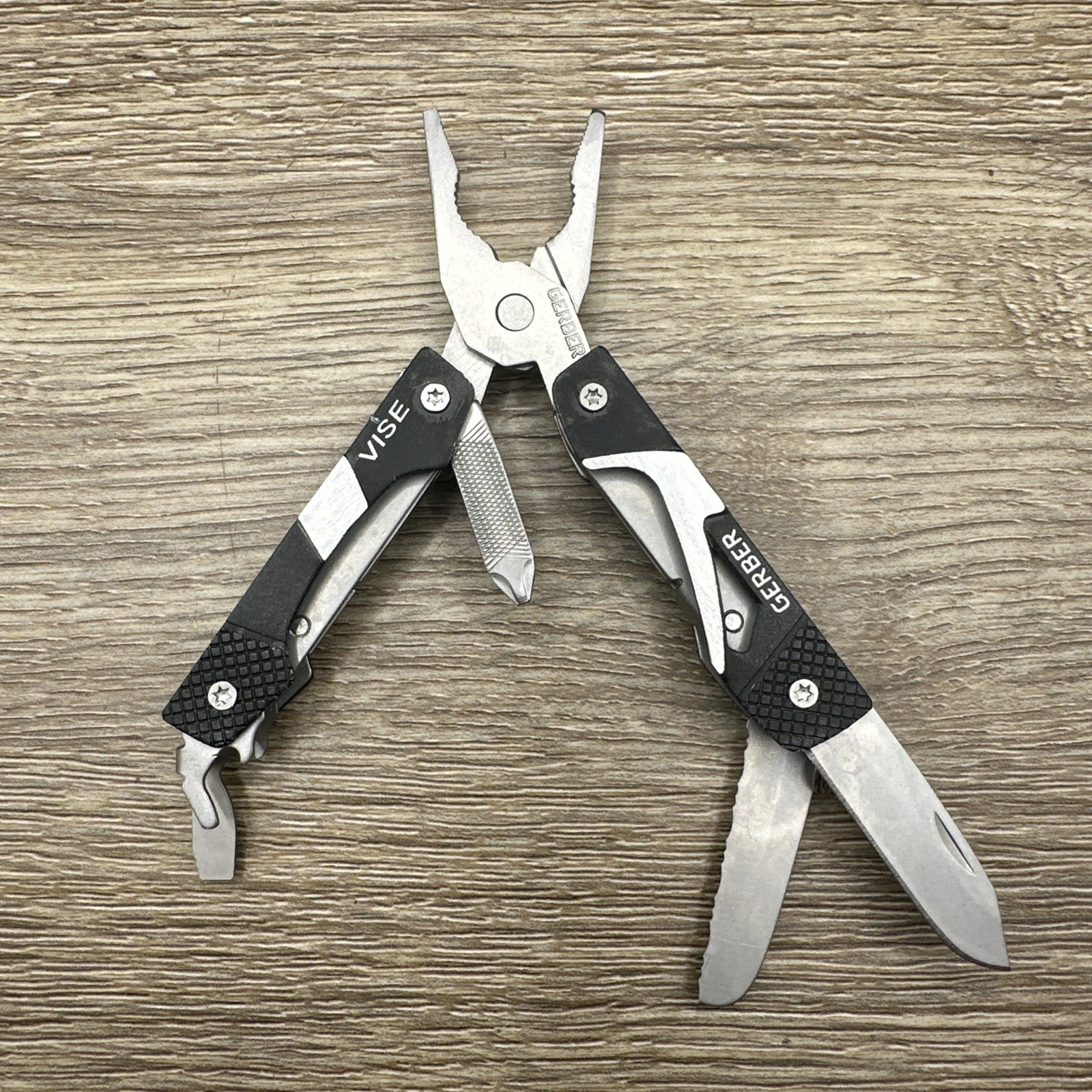 Gerber Vise Multi Tool Multitool Knife Pliers Folding EDC Tool
