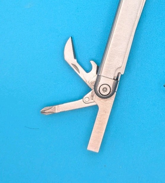 Vintage Leatherman Wave Original Multi Tool! , Dated 03/02 (MAR, 2002)