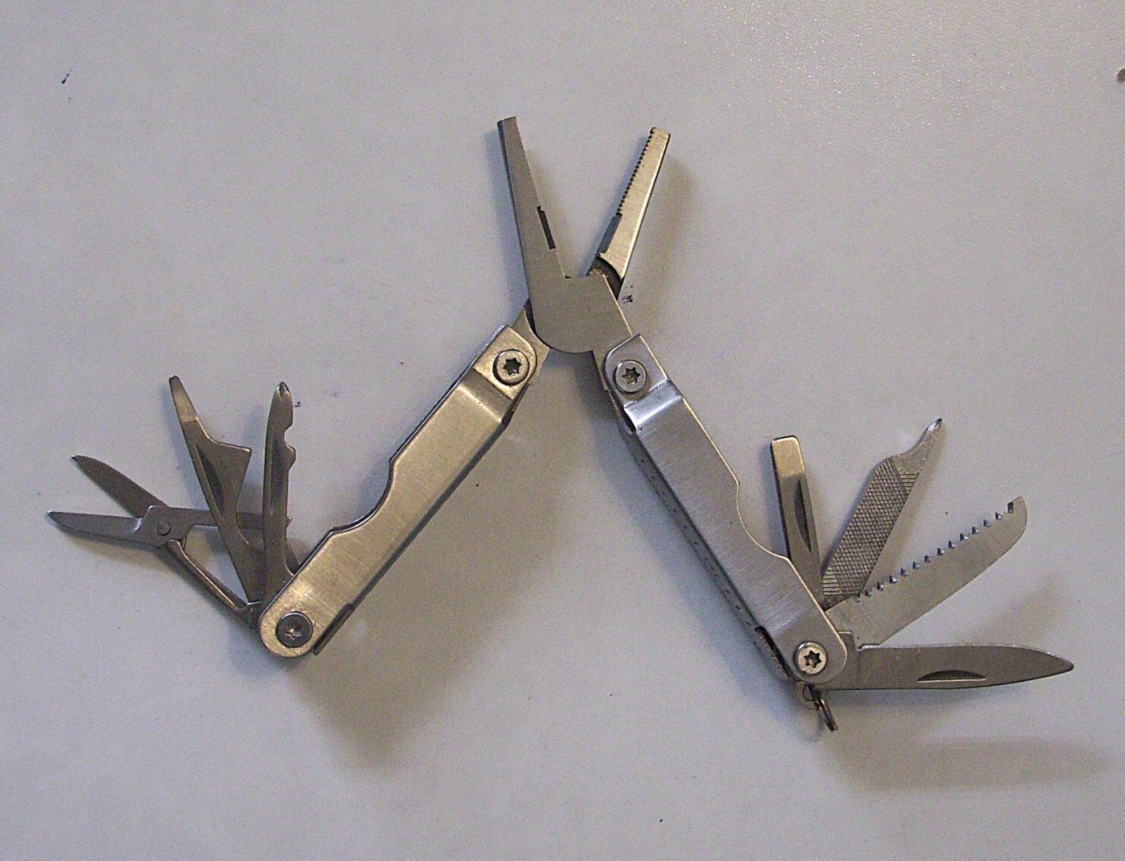 Berkley Vintage Fishing Camping Multi Tool 10 Functions Pocket Box or Key Ring