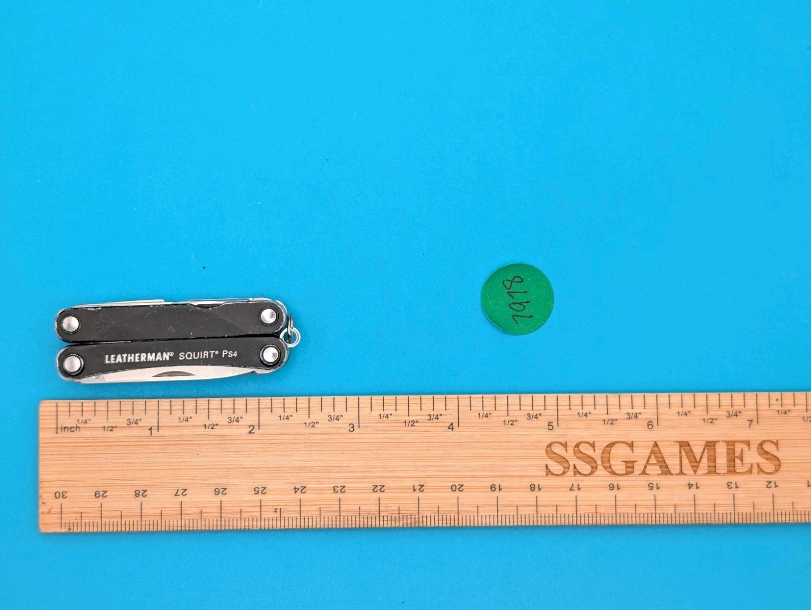 Leatherman SQUIRT PS4 Multi-Tool! BLACK! *broken scissors spring*