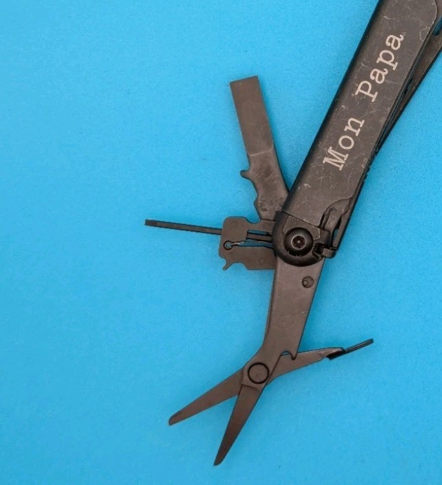 Leatherman Wave Plus + Multi-Tool! FAST SHIPPING! BLACK! WITH SHEATH! *MON PAPA*