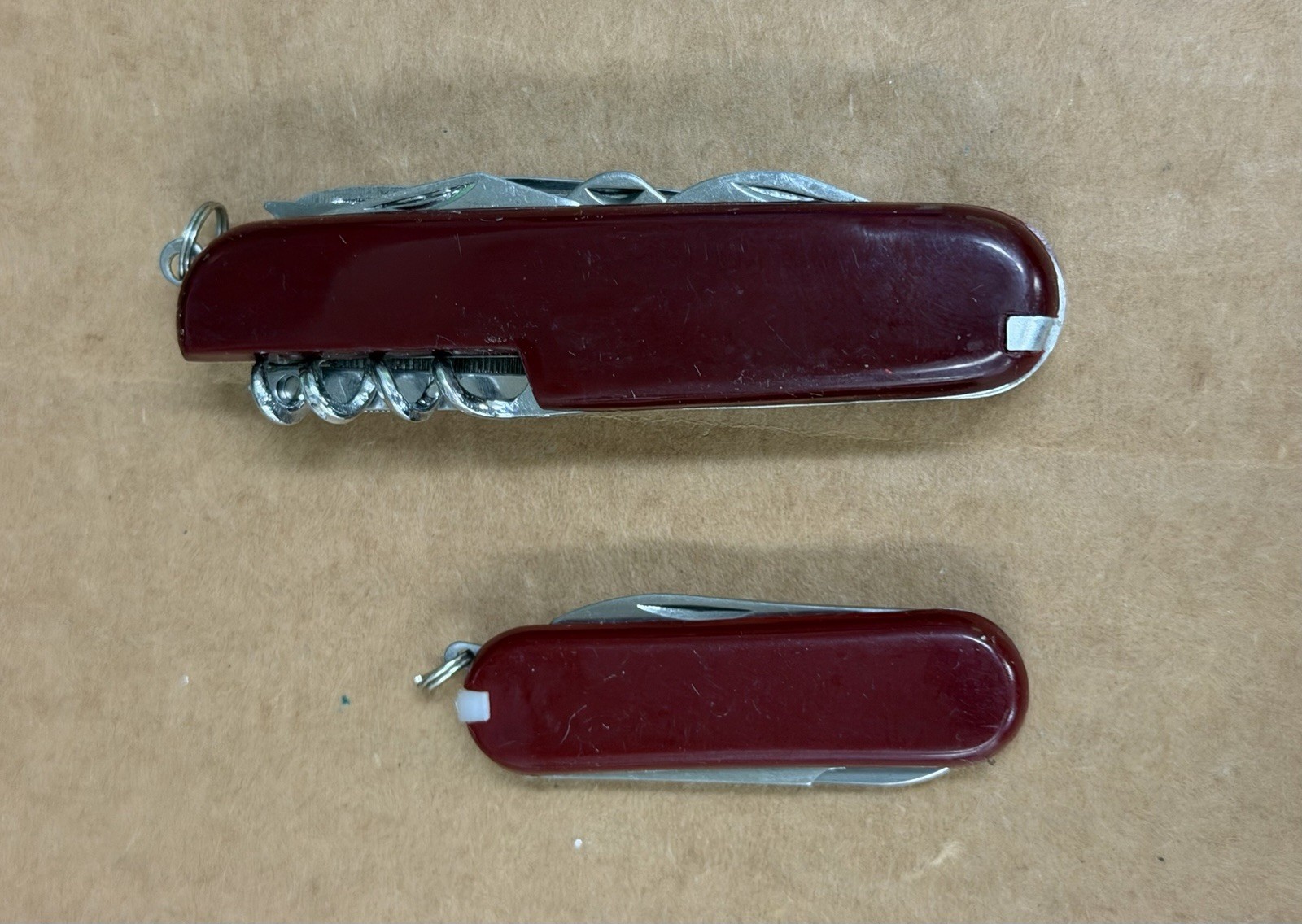 Multi-Tool Pocket Camp Knife Red, 11 in 1 Tool 3 1/2″ + 2 1/4” 3 in 1 Knife