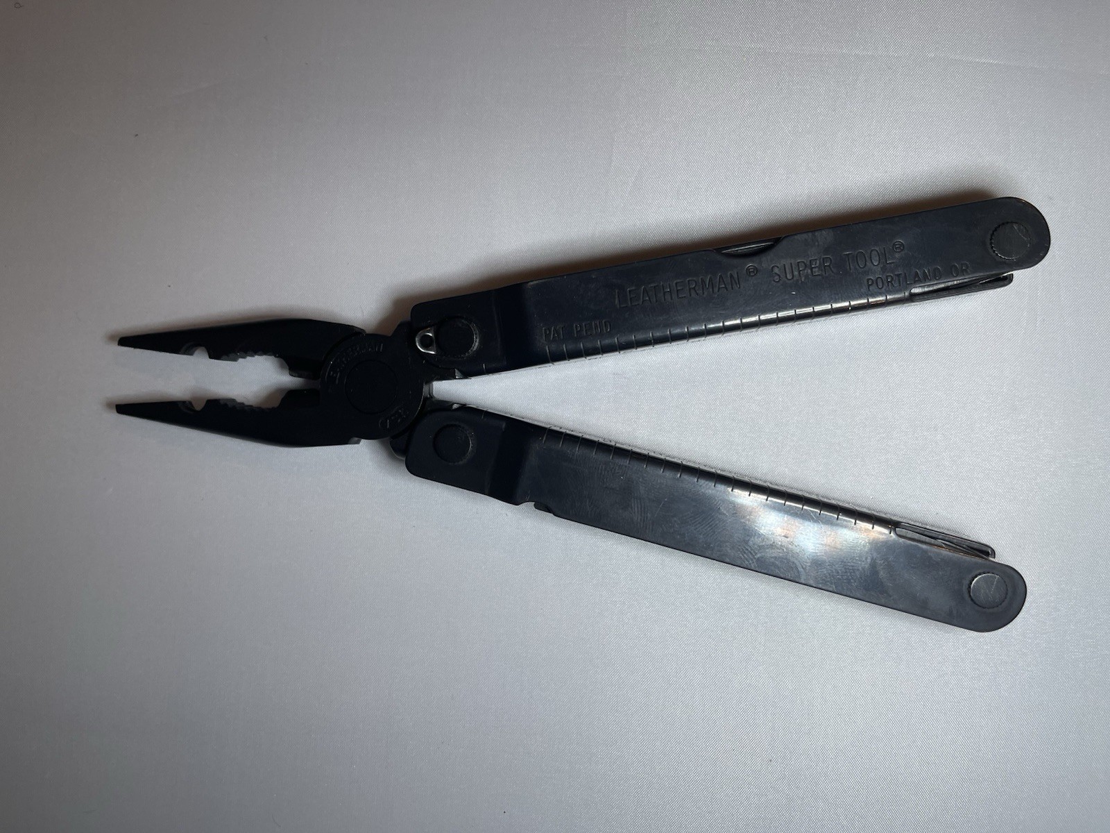 LM160 Leatherman Super Tool Black DLC Finish W/ Sheath