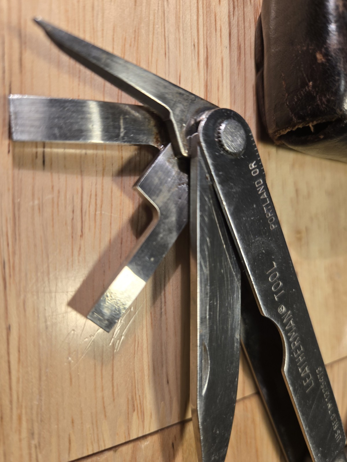 Vintage Original Leatherman Multi-Tool Portland OR TM 1325473 w/ Leather Sheath